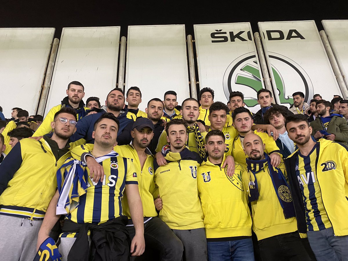 1907 ÜNİFEB Ege Üniversitesi Örgütlenmesi olarak Fenerbahçe-Trabzonspor maçı karşılaşmasında Fenerbahçe’mizi yalnız bırakmadık.