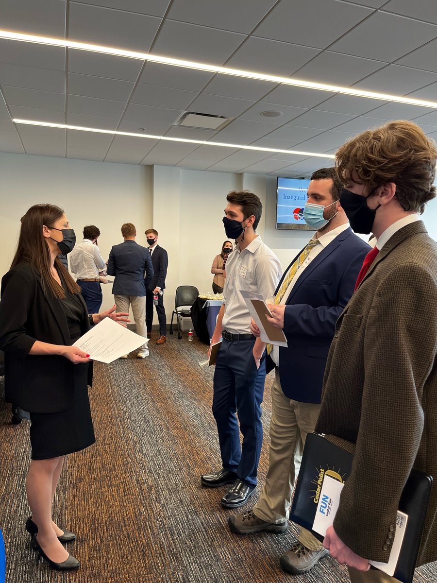 bgsu's tweet photo. Last month, the #BGSU Cedar Fair Resort and Attraction Management program hosted its inaugural Career Fair in Sandusky. Over 100 students and 40 employers participated! Learn more about #BGSURAAM at our next virtual session on March 23. ℹ️ https://t.co/kVU3dtZMvM https://t.co/NJu6clEbp8