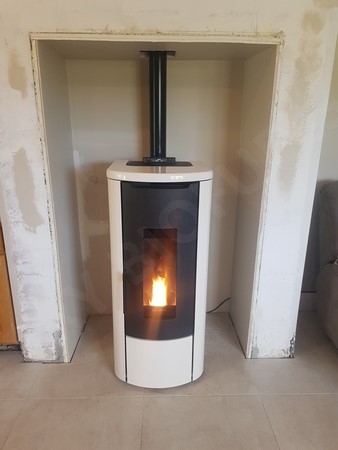 KerryBiofuels's tweet photo. Installation of another Extraflame Rosanna Idro back boiler wood pellet stove in Causeway, Co #Kerry.
~ replaced a solid fuel stove
#woodpellets
#woodpelletstove
#lanordicaextraflame
#extraflame https://t.co/k0Wwp56Fft