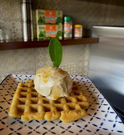 MateRogaBV's tweet photo. ¿Queres probar algo diferente? 🤩
Waffle de Yerba Mate 🌿😋
El preferido por nuestros visitantes 😏
#MateBar #waffledeyerbamate #AventuraSelecta https://t.co/eeb5bP2Fmt