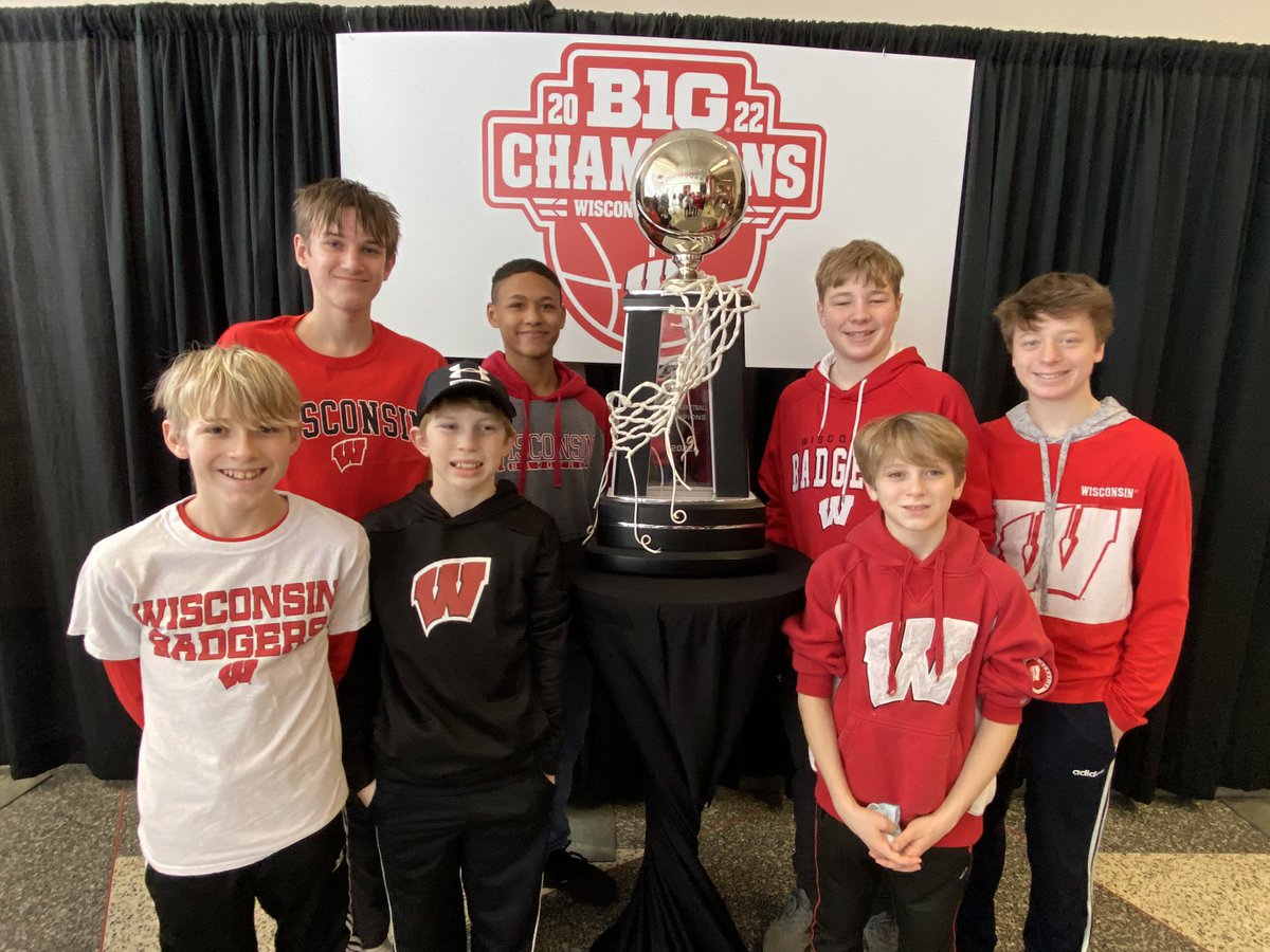 s_durtschi's tweet photo. #OnWisconsin 1st Badger Game! https://t.co/o2sfs2F8xL