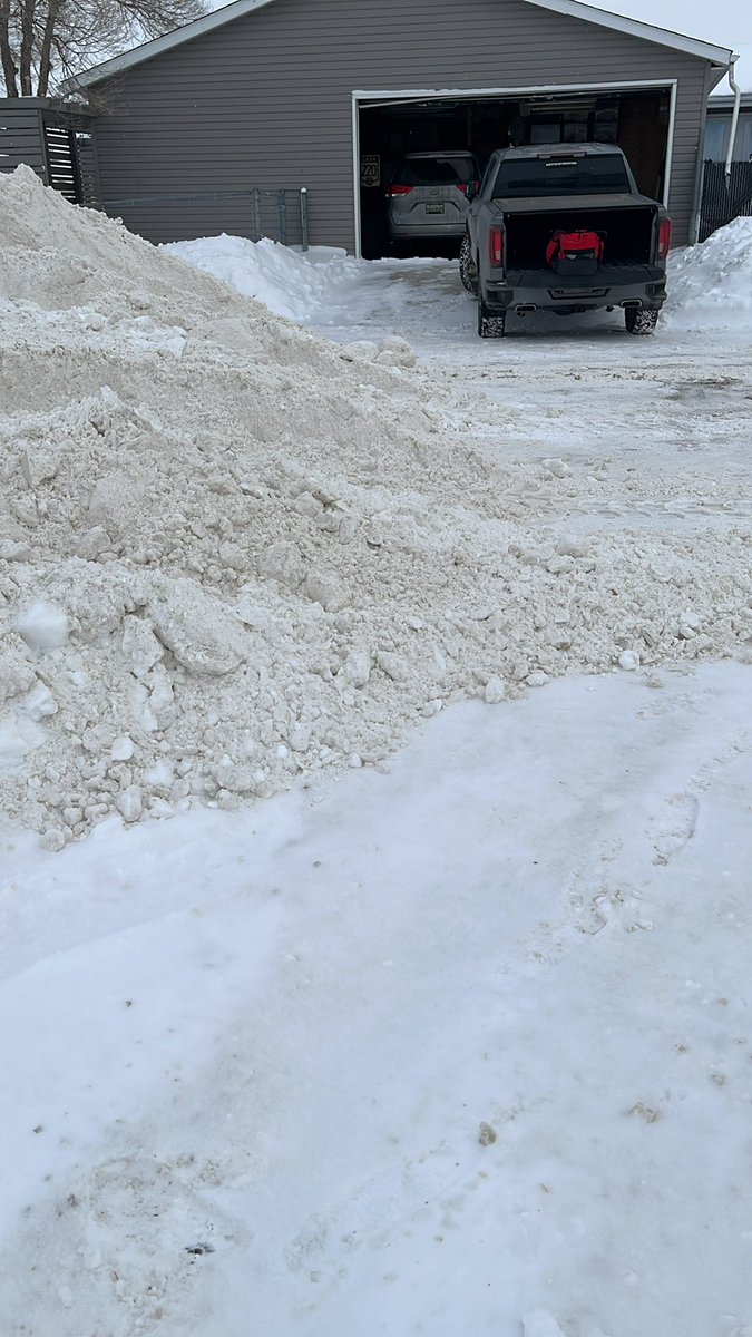 03meegs's tweet photo. @CityofRegina  this is a roadway not a place to pile snow. Aldo buried our fire hydrant. https://t.co/OshdotQ5Ih