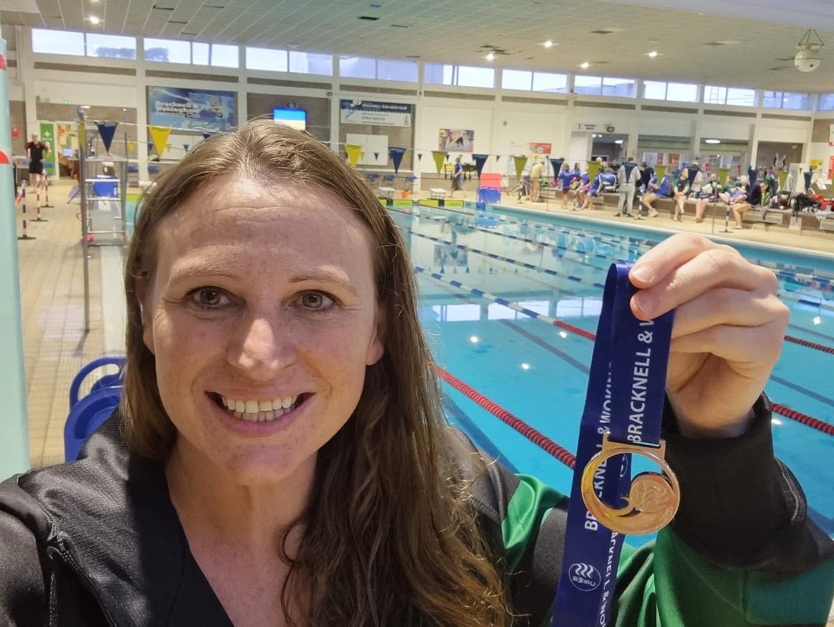 SwimAlton's tweet photo. Well done to masters swimmer Amy who got silver in the 200m backstroke and bronze in the 100m backstroke at the Bracknell meet yesterday! Amazing effort flying the flag for our masters swimmers 💚 #swimfast https://t.co/LNBVj5RO77