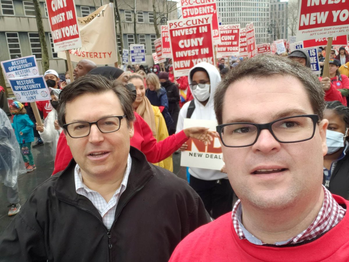 Great day to march with ⁦@seamus4brooklyn⁩ and ⁦@PSC_CUNY⁩ for #NewDealforCUNY