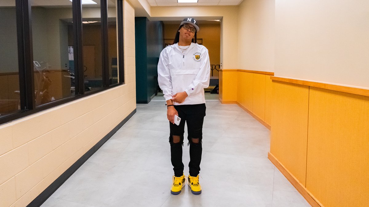 BaylorWBB's tweet photo. Senior Day stylin'π
#SicEm | #GreaterThan https://t.co/kBb8HAPfiV