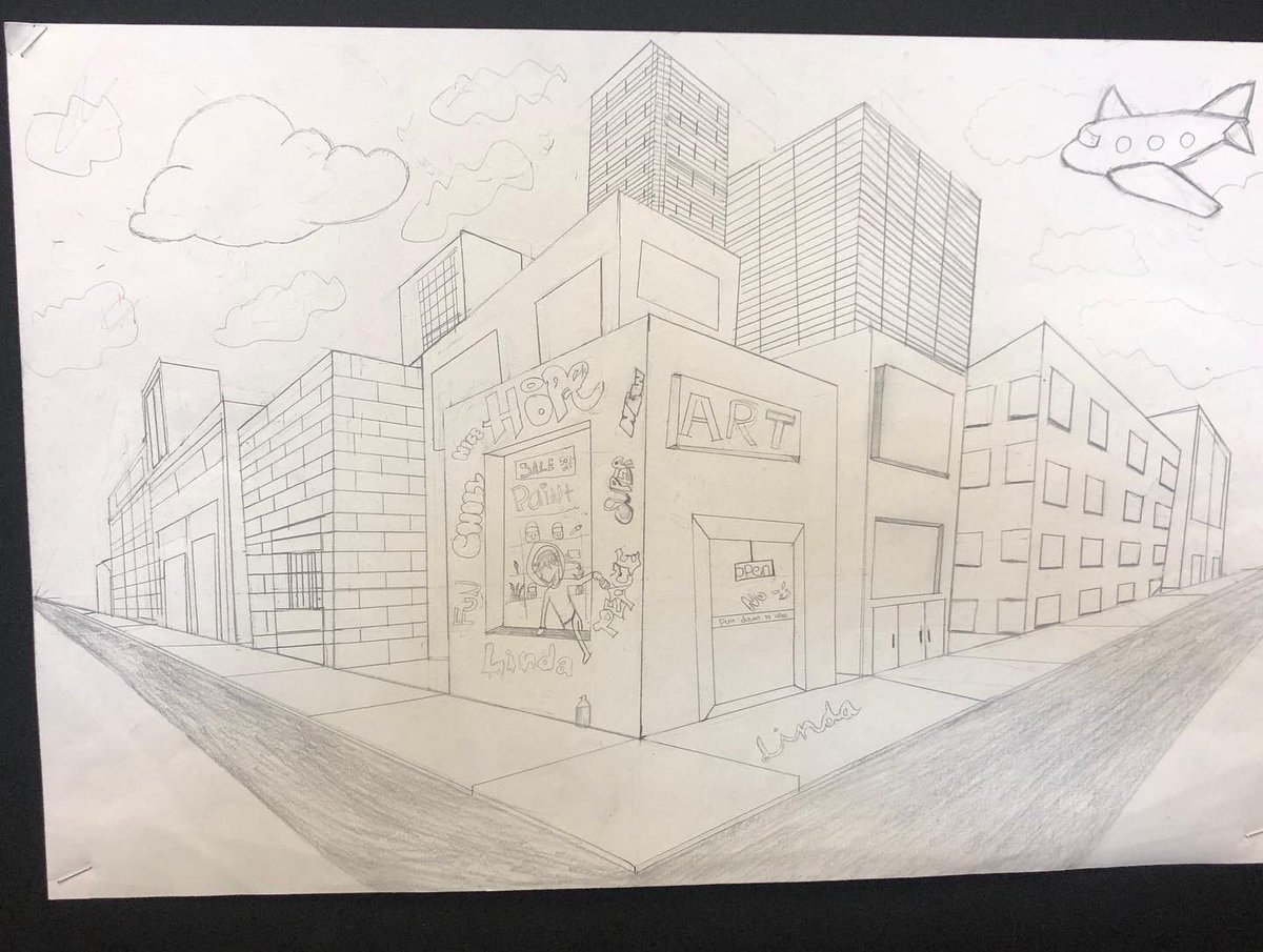 DatArtClassTho's tweet photo. Close ups of some more #2pointperspective drawings @LandrumMS @springbranch_va https://t.co/JIy7c8rGMj
