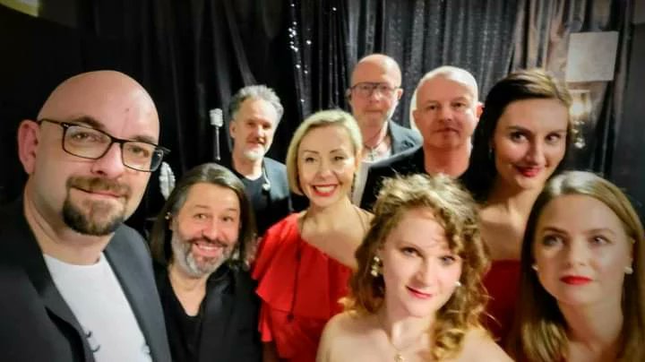 ConAffetto_SQ's tweet photo. 🇺🇦💚🇺🇦 Dzisiejszy koncert - myślami z ukraińskimi Artystami, którzy porzucili instrumenty, aby walczyć  o swoją Ojczyznę. Pełne wdzięczności za to co mamy 💚🇺🇦💚 Niech będzie #POKÓJ 🇺🇦🌷🇺🇦 https://t.co/0VtewHInf4