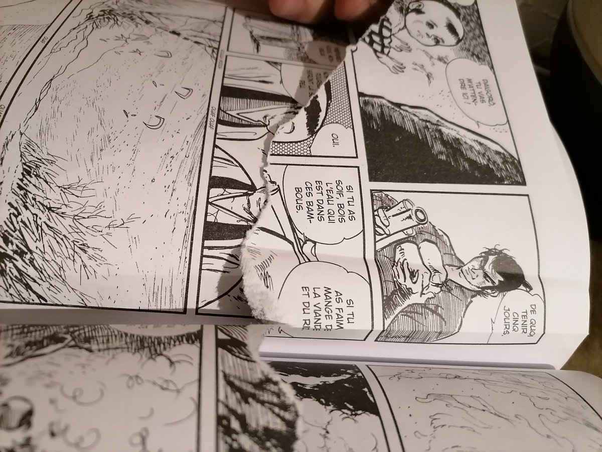 HruMathis's tweet photo. Bonjour @PaniniManga, petite déception à l'ouverture de mon tome 1 de Lone Wolf &amp; Cub.. Une page est complètement déchirée..
Problème, j'ai acheté le tome hier à Lyon, et je suis rentré chez moi à 500km.. Est ce que je peux me faire échanger, envoyer un tome neuf ?
Merci d'avance https://t.co/cVB07xRqxr