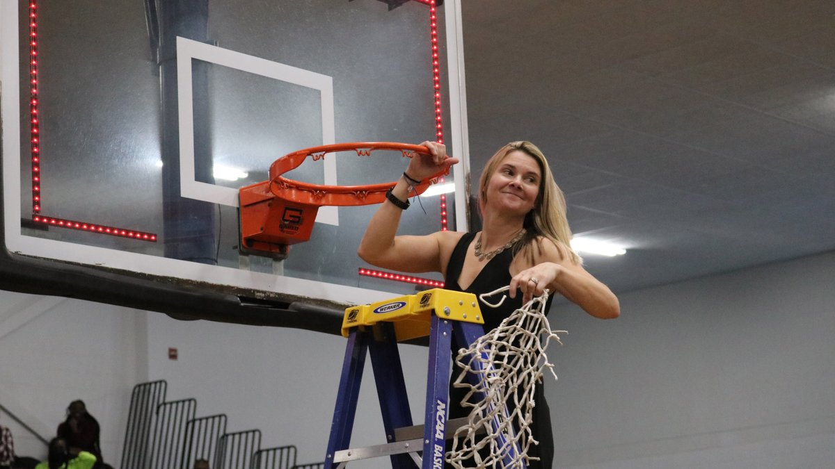 Your 2022 NE10 Women's Basketball Champions Bentley Falcons 🏆

Following today's 56-49 win over Stonehill, Bentley's Autumn Ceppi was named the tournament's Most Outstanding Player. Kari Brekke was also named to the All-Championship Team.