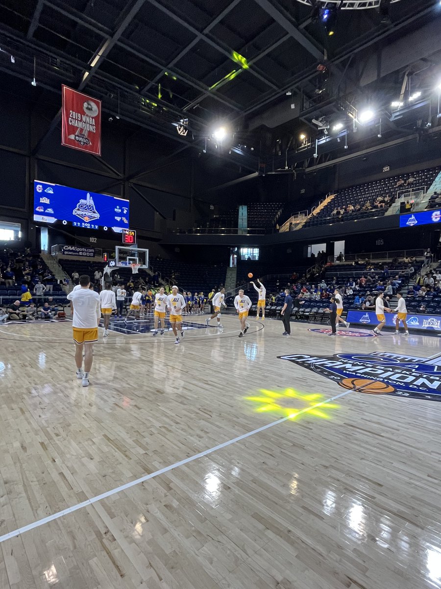 SnyderManning's tweet photo. Nearly tip-off here at the Entertainment and Sports Arena in Washington, DC. Quarterfinal clash of @CAA_Basketball tourney between @DrexelMBB and @DelawareMBB https://t.co/kgU3tB6eA0