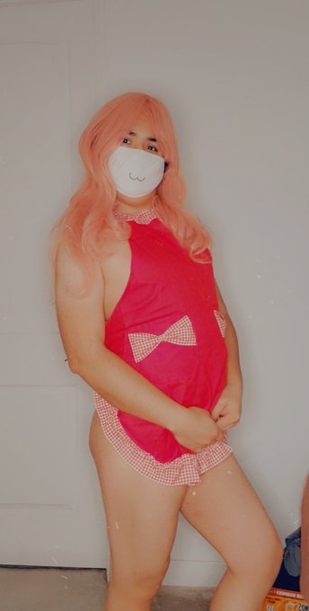 1 pic. I can be your little baker ^-^
#femboy #gay #booty https://t.co/q337vFDbut