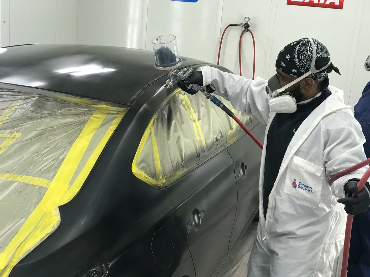 ASUNewport's tweet photo. Painting, hammering, welding, sanding, painting…just another day in our Collision Repair & Refinishing Technology program! Check it out —> https://t.co/IOWkiHYtwd
#ASUNewport #collisionrepair #ASUNAviators #ItsTimeToSoar https://t.co/O7Fj6HENDg