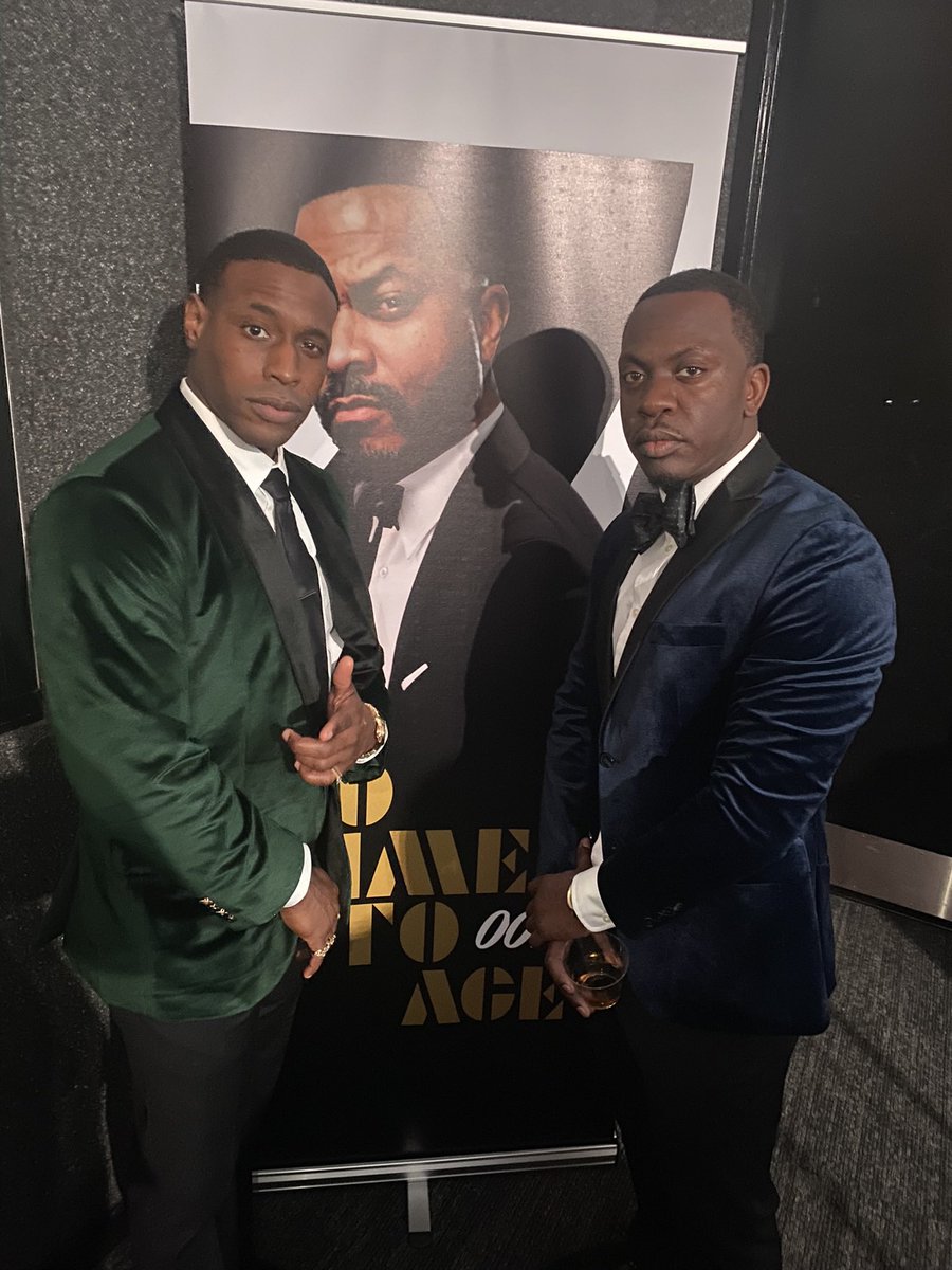 _Atodd_'s tweet photo. You had to have been there #actor #cw #atodd #randall https://t.co/udQevlF8xi