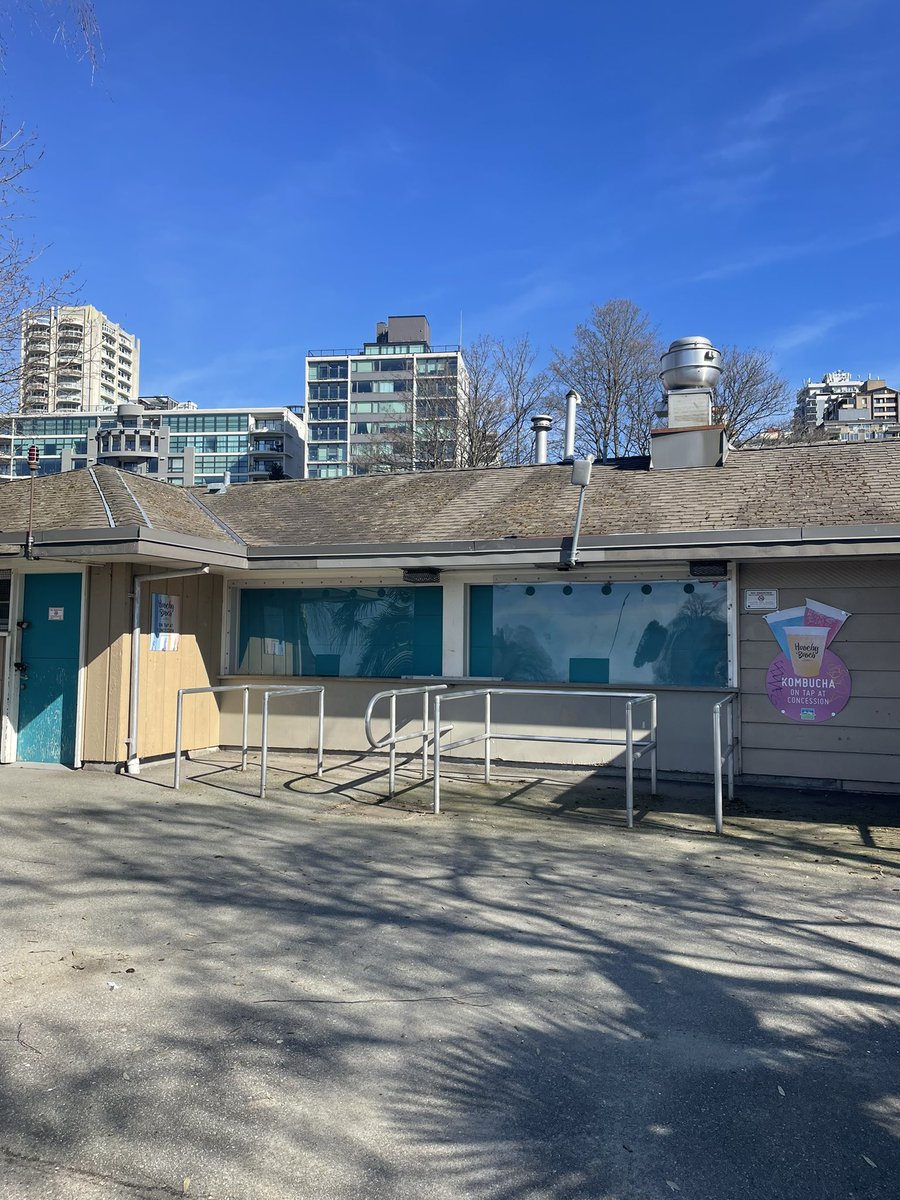 The only food options at 12 pm on a sunny Sunday in one of the most heavily trafficked parts of the city. <a href="/ParkBoard/">Vancouver Board of Parks and Recreation</a> time to properly open to food trucks and stalls. Win win situation!