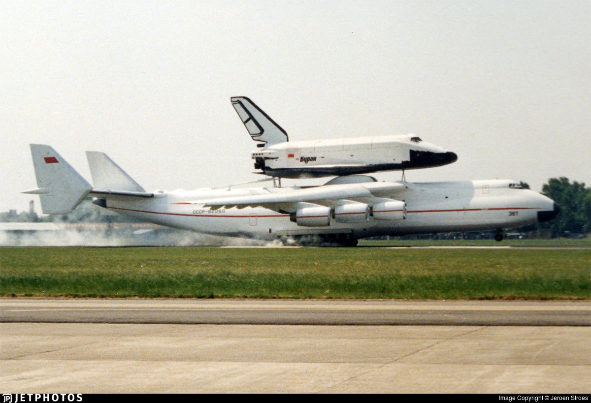 flightradar24's tweet photo. From its origins as a space plane carrier to its final missions hauling medical supplies to fight Covid, the Antonov AN-225 was in a class all its own. https://t.co/EoaNjK1QJn https://t.co/uitUN3BkB3