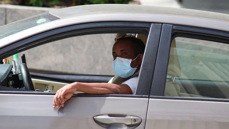femijr's tweet photo. Some people are still driving ALONE in a car MASKED!!!
#Weird #lol #smh #removeyourmask https://t.co/tYVT3ec4qe