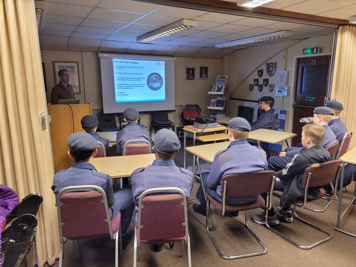 C & E Yorks Wing tweet media