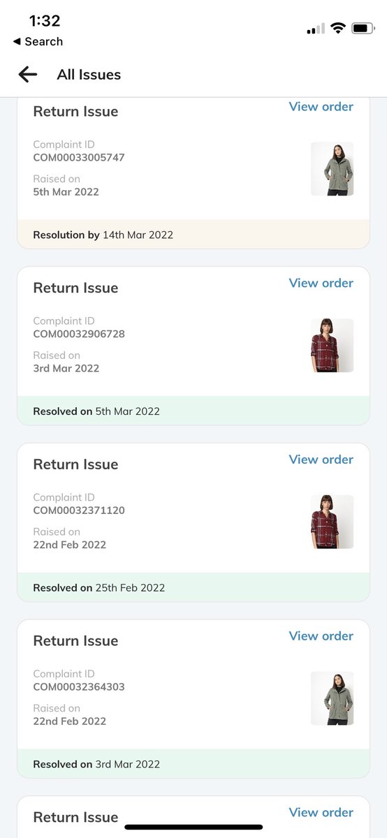 abhik_setia's tweet photo. @AJIOLife 
Its been more than 1 month now and my complaint is left unresolved 
Just bouncing off from one complaint to another ( more than 10 complaints have been filed) attached screenshot for the same. If it’s left unresolved now, i will file consumer complaint against ajio. https://t.co/VKMUIwLdOm