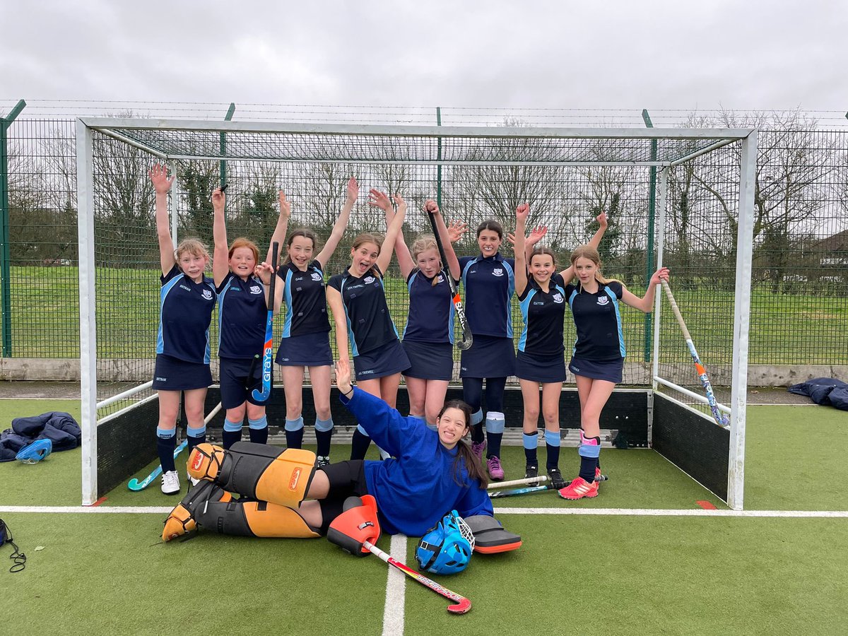 HGSport1's tweet photo. Congratulations to our @HolmeGrange U13 girls who won the plate competition of the @BerksHockeyUK county championship last week! #hockey #lovethesport #workhardplayfair https://t.co/M2JFefNCgG