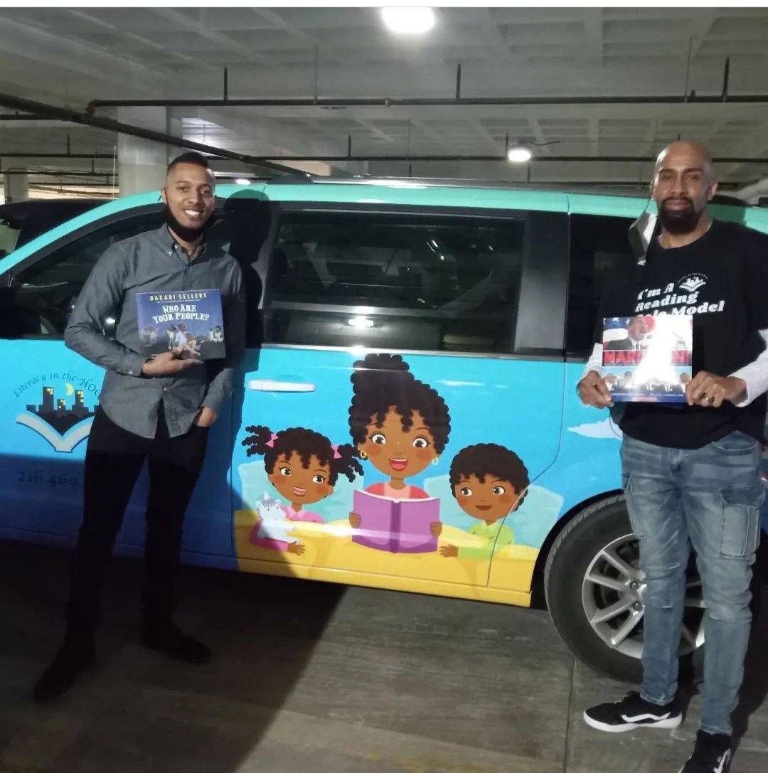 LiteracyNHood's tweet photo. .@JacquesSmithSr1 Thank for joining the #BeAReadingRoleModelChallenge!
𝐉𝐨𝐢𝐧 𝐓𝐡𝐞 #BeAReadingRoleModelChallenge! 
1. Go to https://t.co/aLkmDYBY2l and buy our “𝑰'𝒎 𝑨 𝑹𝒆𝒂𝒅𝒊𝒏𝒈 𝑹𝒐𝒍𝒆 𝑴𝒐𝒅𝒆𝒍” tees. 

#LiteracyInTheHood #BeAReadingRoleModel #ReadFor15Mins https://t.co/wQTVoCtInT