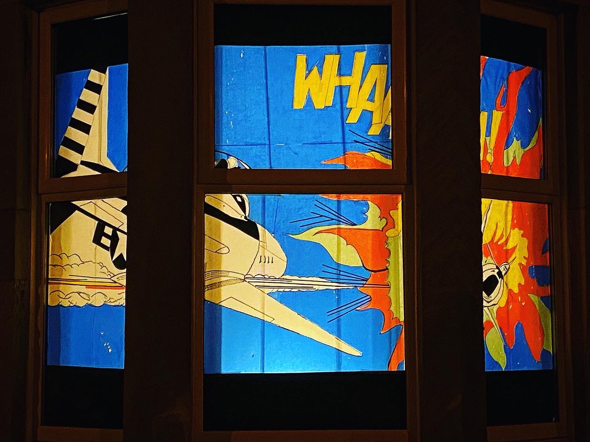 jamespa98970524's tweet photo. @windowwander @MountWindow and the amazing #roylichtenstein inspired window although I’m hopeful it’s a @paulwellerHQ or @MRCOOLSDREAM or #thejam fan 🤔 https://t.co/82l7sWTDrz