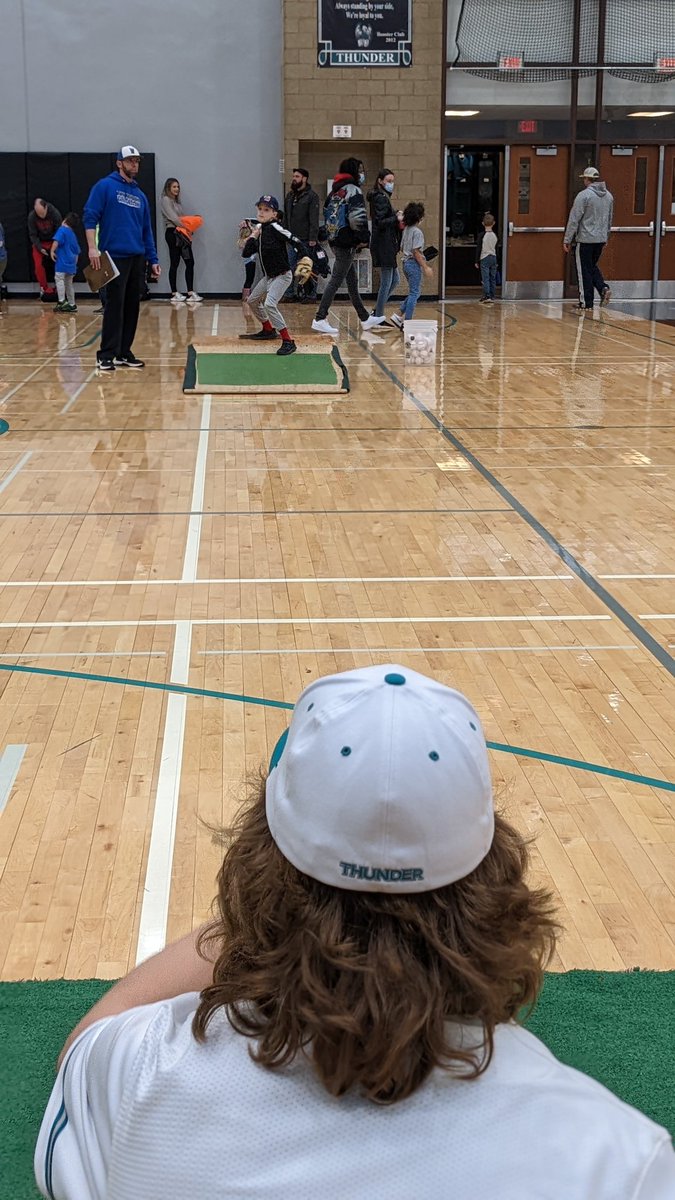WNThunder_BSBL's tweet photo. We are grateful for the chance to work with around 150 young kids today at Woodstock Little League evaluations! Best of luck to all the young players and coaches we met today as you begin your seasons! #SpringTraining22 @WoodstockD200 @WoodstockInde @WNHSathletics @thunder_clarke https://t.co/bfBUbSRnhS