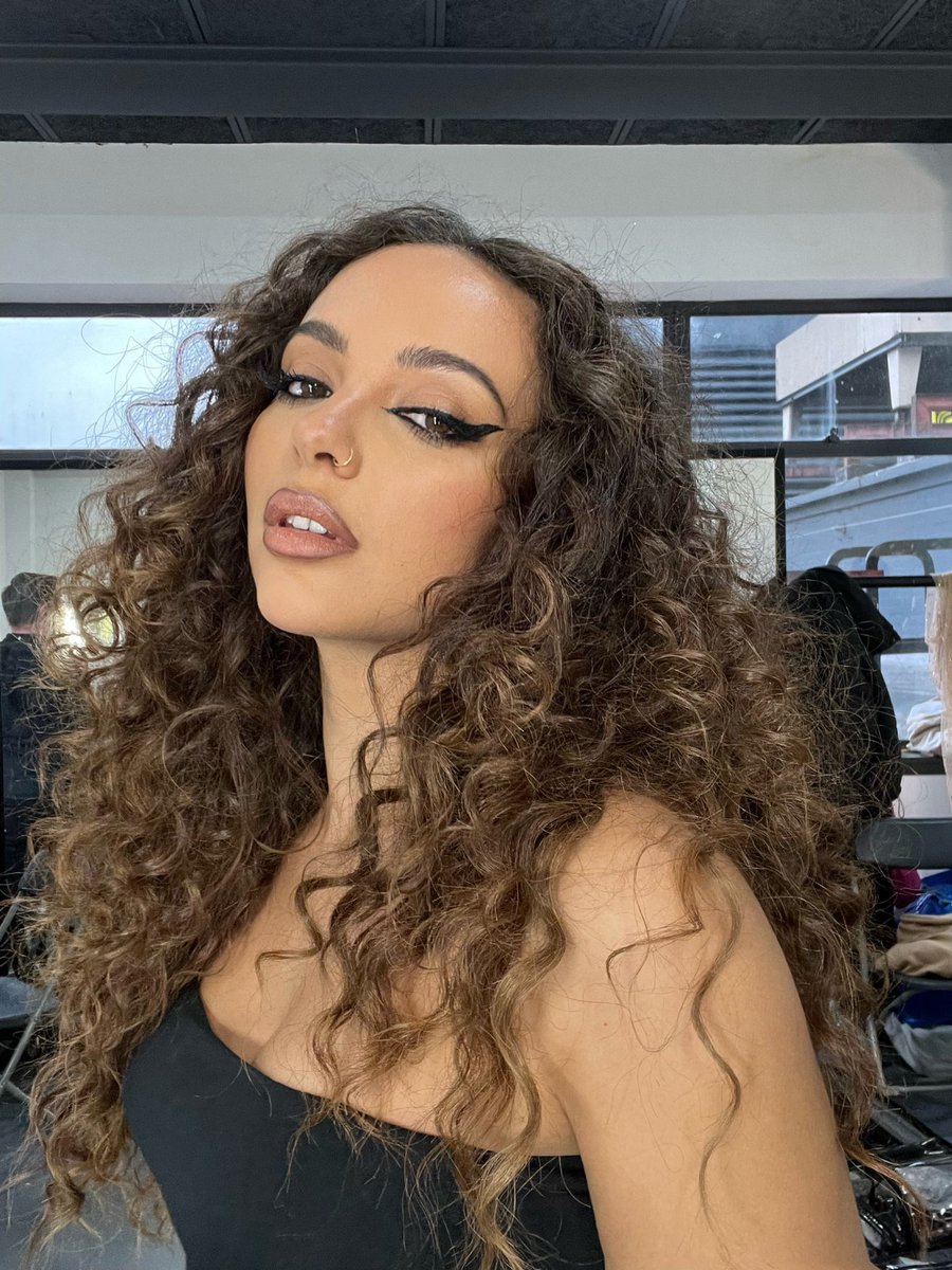 LittleMix's tweet photo. 🎨💝🖤✨👑👅 https://t.co/p5V5QbJbxV