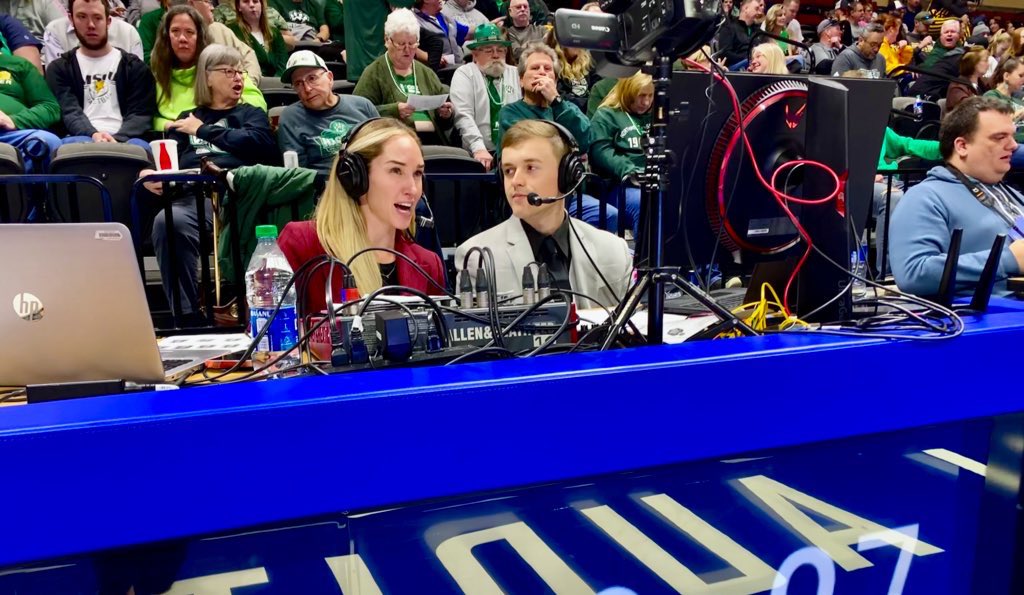 TheMIAA's tweet photo. You’re hearing the MIAA’s featured analyst Jill Hall (@jilldorseyhall) and @FortHaysState student David Pratt (@David_Pratt3) calling the 2022 MIAA Women’s Basketball Championship on @TheMIAANetwork 🏀🏆

#MIAAMadess | #BringYourAGame https://t.co/ZIzzuLC8u9