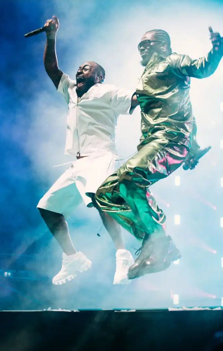 Davido and Adekunle Gold. What a picture 🔥