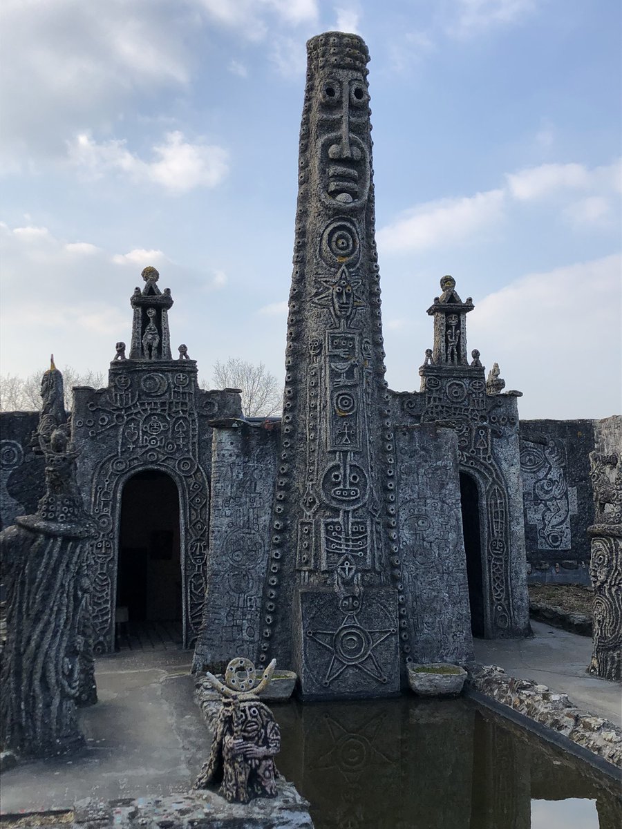 Une superbe visite du musée Robert Tatin !
<a href="/mcommemayenne/">AimecommeMayenne</a> 
#quelamayenneestbelle