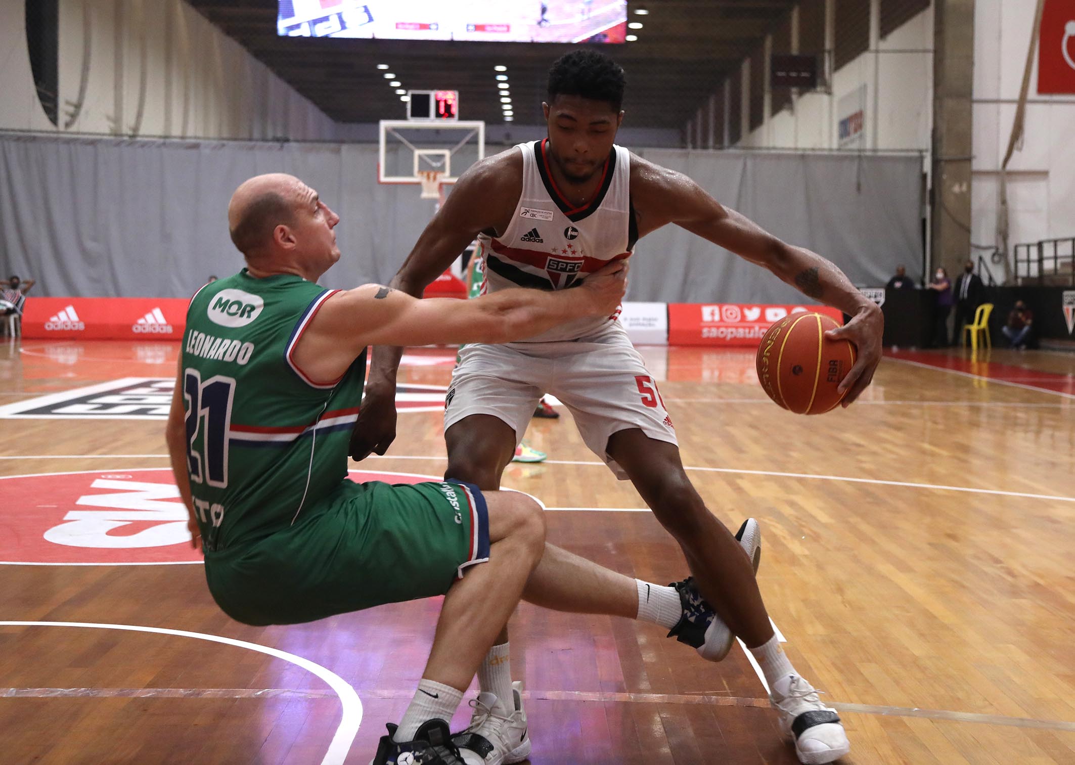 Basquete do São Paulo perde em 1º encontro com torcida no Morumbi