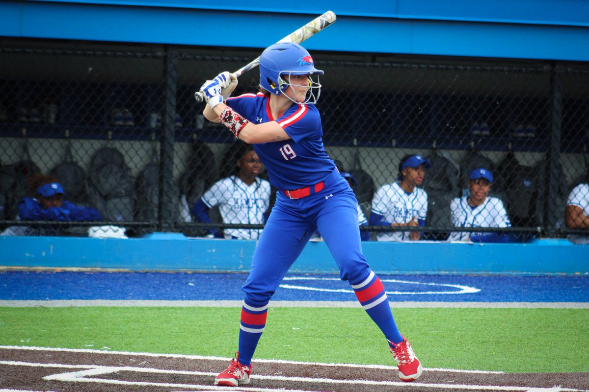 RiverhawkSB's tweet photo. On our Sunday best 😎

Two shutout dubs to conclude the weekend!

#UnitedInBlue | #AESB https://t.co/AniFa6PyAZ