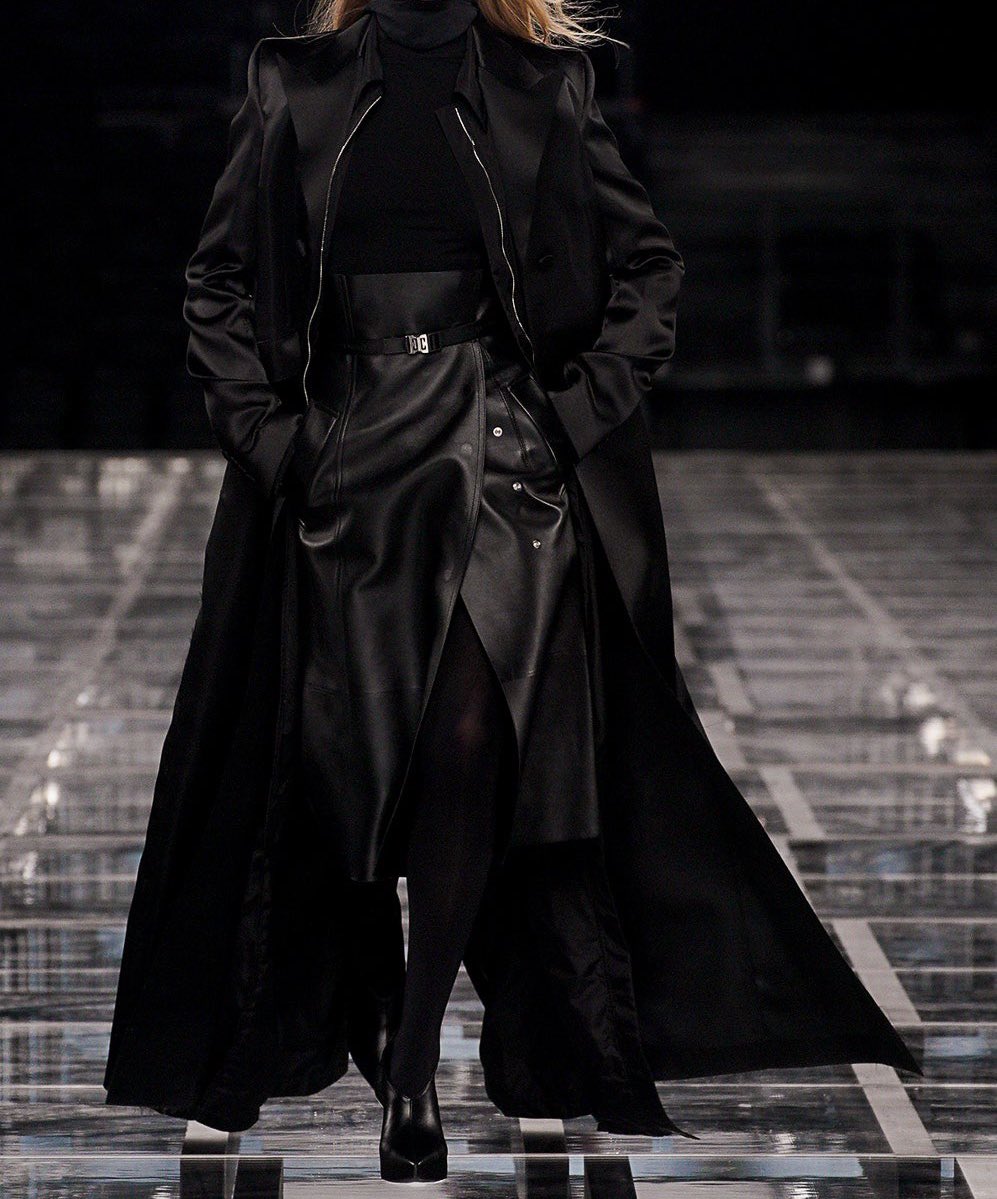 diorangxl's tweet photo. Givenchy Fall 2022 RTW https://t.co/WOKN1oiAHu