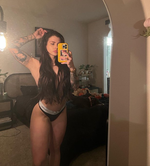 Thankful for all of the sex I&rsquo;ve been having. https://t.co/r2Gg0wHPR3