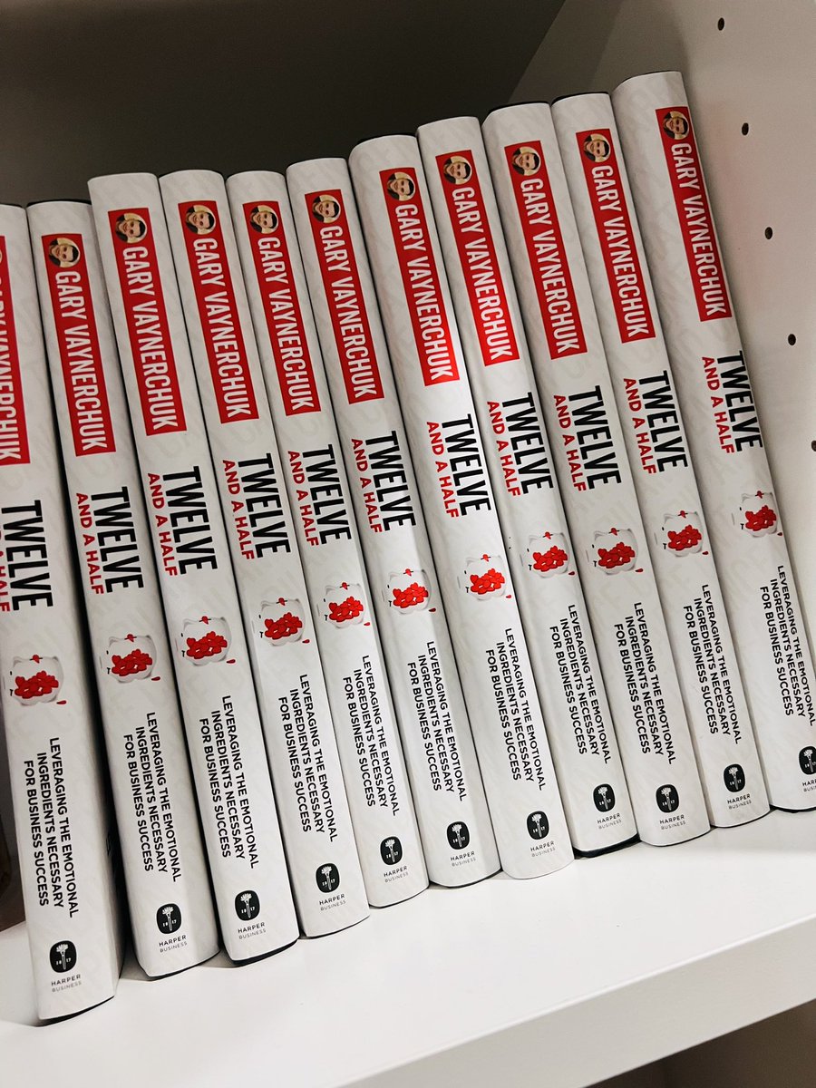 RareGrails's tweet photo. They once laughed at us for believing in @garyvee vision… Keep all of that same energy! We love it. 💜 #patience
#bookgames #VeeFriends #veecon #garyvee https://t.co/B1cANmYLa8