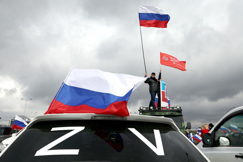 Россияне сплотились вокруг армии во время спецоперации на Украине

Всероссийский центр изучения общественного мнения узнал настроения в стране и выяснилось, что большая часть населения поддерживают армию kp.ru/daily/27373/45…