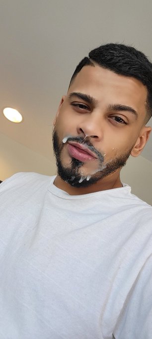 Watch @𝕿𝖍𝖗𝖔𝖆𝖙𝖌𝖔𝖆𝖙𝖓𝖞's leaked NSFW photo on TwXstars