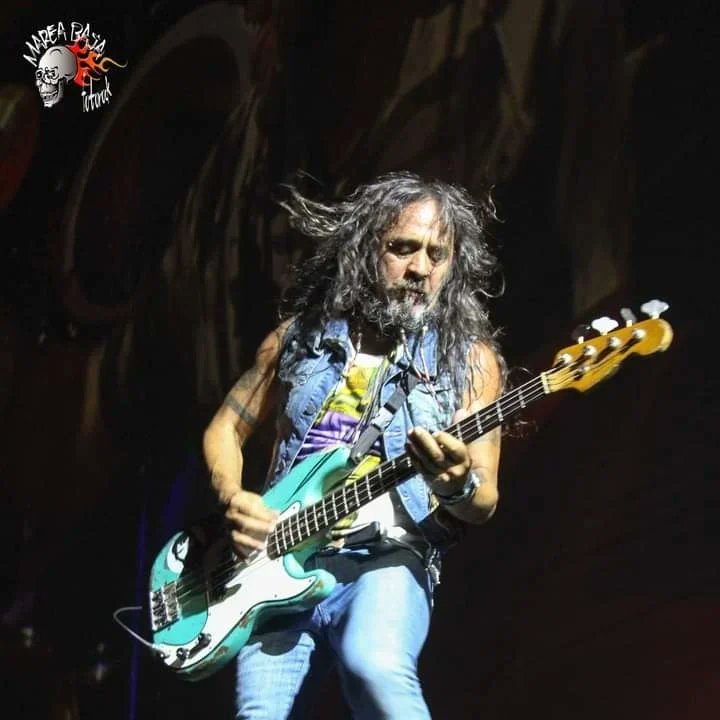 baja_marea's tweet photo. LA RENGA EN SALTA https://t.co/iktUkh4Pt3