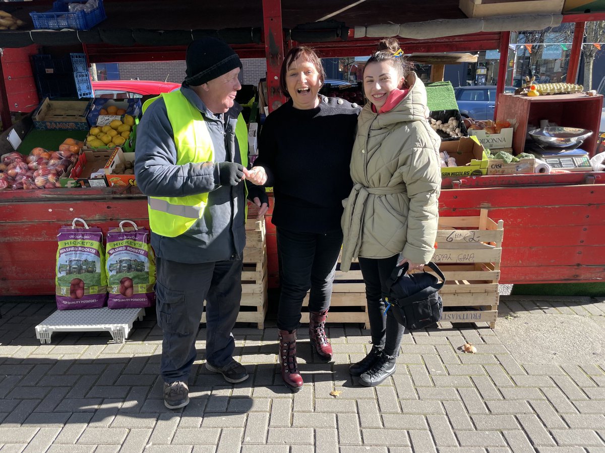 Fiona_Kildare's tweet photo. The legend that is Dick on Main Street #newbridge. We were chatting about @MichealMartinTD on @RTELateLateShow and along came Lilya who had just gotten back safely from her homeland. He insisted on giving a donation- and quietly put ticket on my car #purelegend https://t.co/ejtkHkBcvY