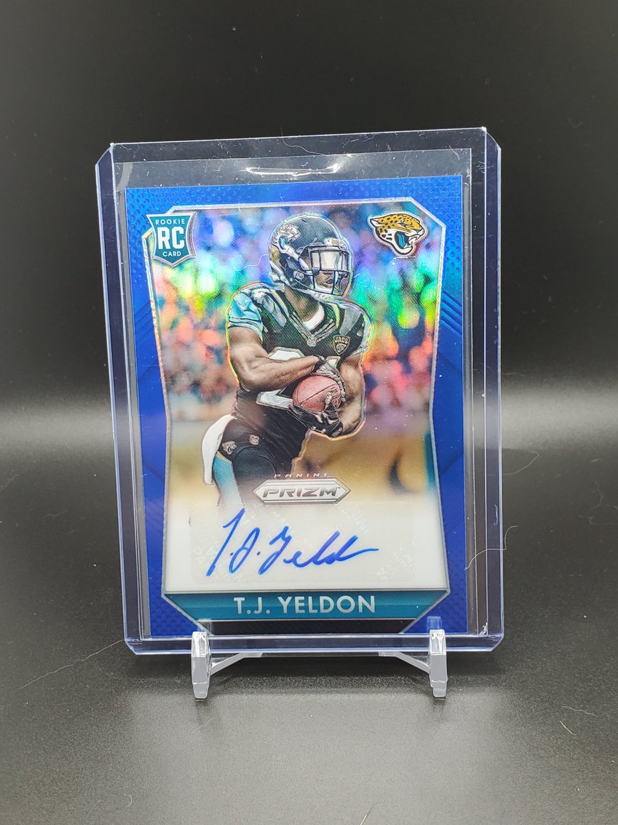 JudgeFemUp's tweet photo. Day 11: T.J. Yeldon
Prizm Red/Blue Rookie Autos.
#PCShowcase
#ICollect https://t.co/GMdWEXZYFr