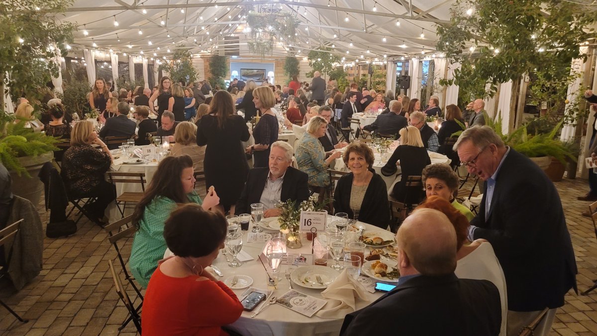 TaylorForSumner's tweet image. I firmly believe that local communities know best how to serve their neighbors, not bureaucrats hundreds of miles away in Washington, DC. 

On Friday night, that community spirit was on full display at the Sumner County United Way “Gala in the Vineyard.”