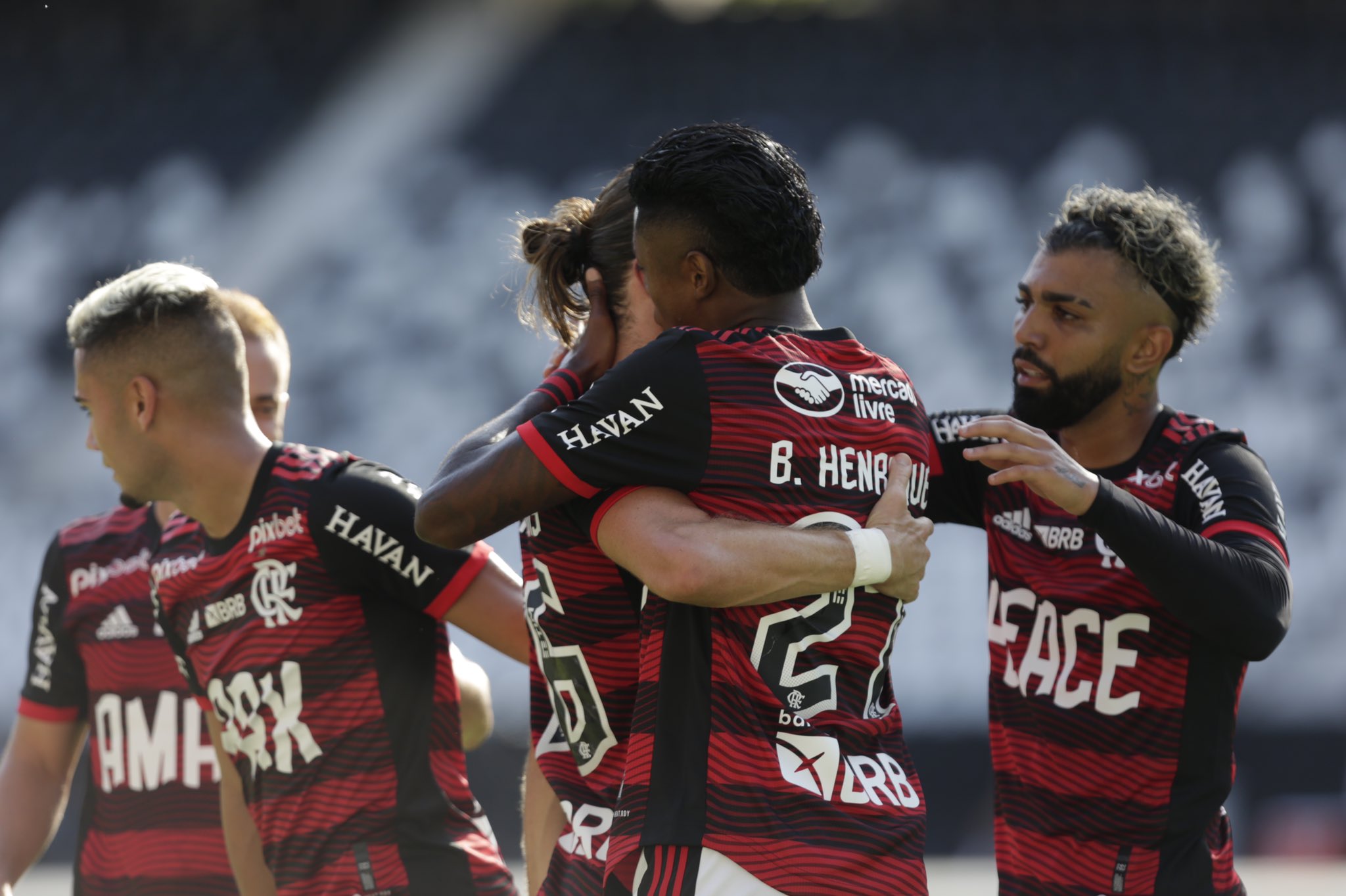 Bruno Henrique pede paz no futebol e valoriza vitória do Flamengo: Clássico tem que vencer