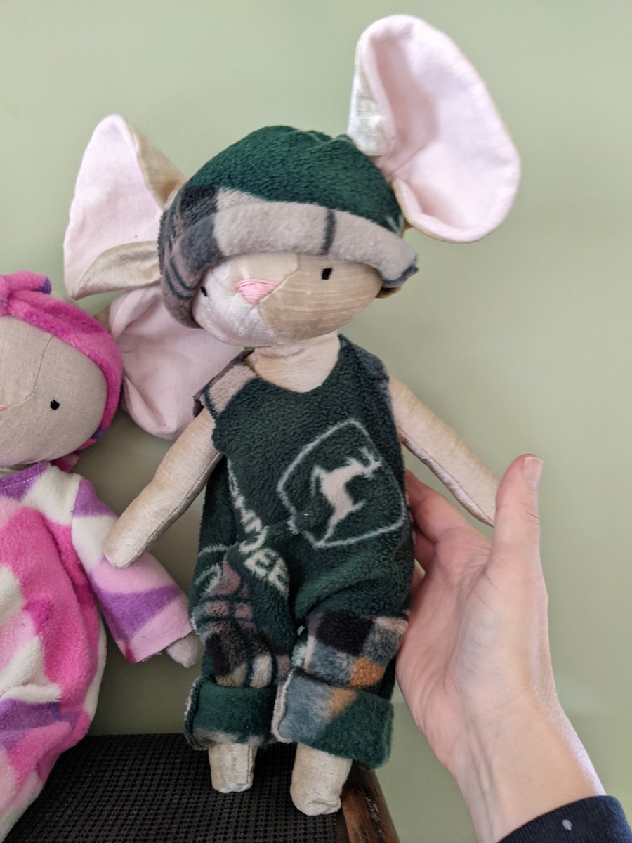 ed_assist's tweet image. Sunday Funday! almost finished the third mouseketeer.  #bonpatterns #Sewfun #restplaycreate