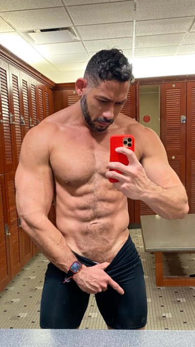 Workout done ? Now I just want SEX ?? https://t.co/oX5K9JY4vx