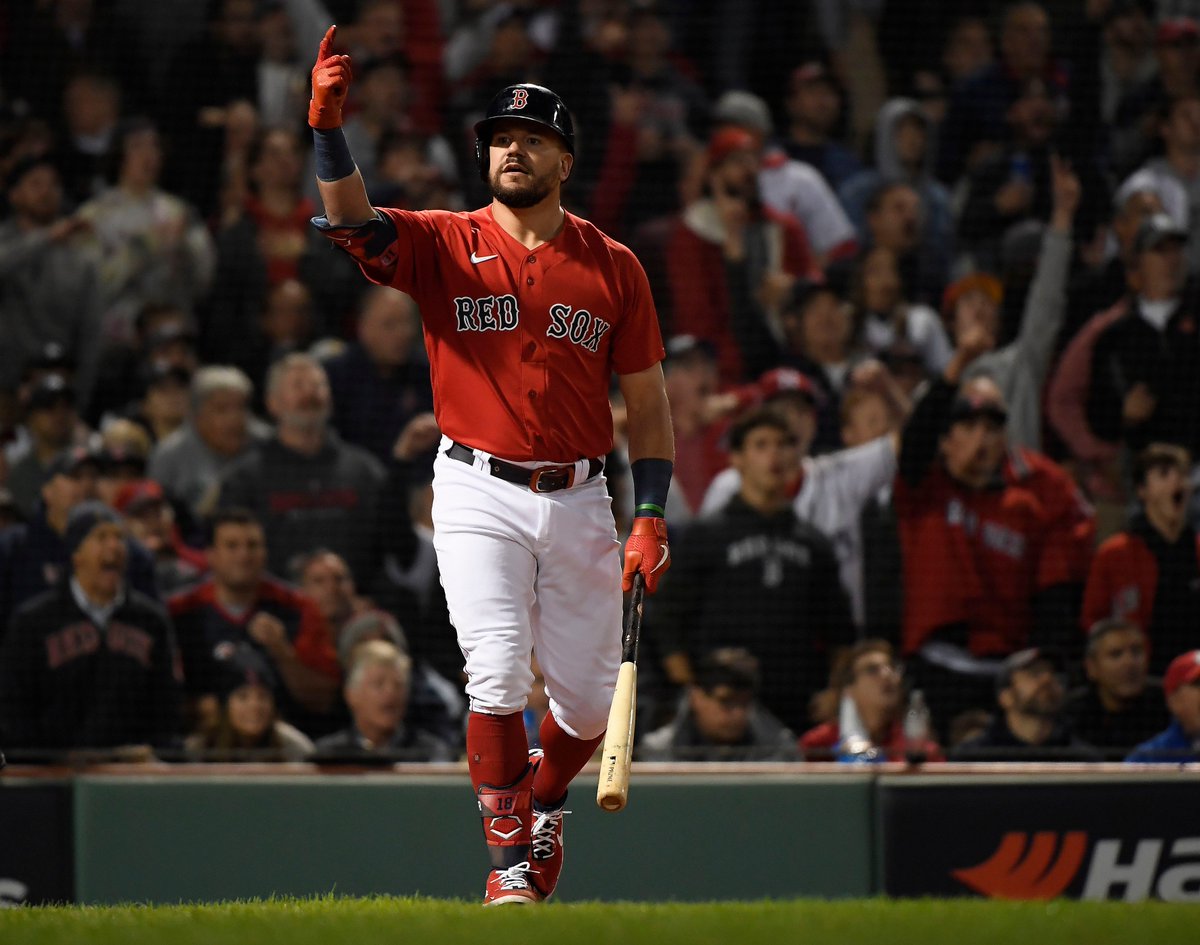 Thomas_Carrieri's tweet photo. My Favorite Moments In Red Sox History (Besides the Final Outs) - Thread 🧵 https://t.co/3zDQLmtf0S