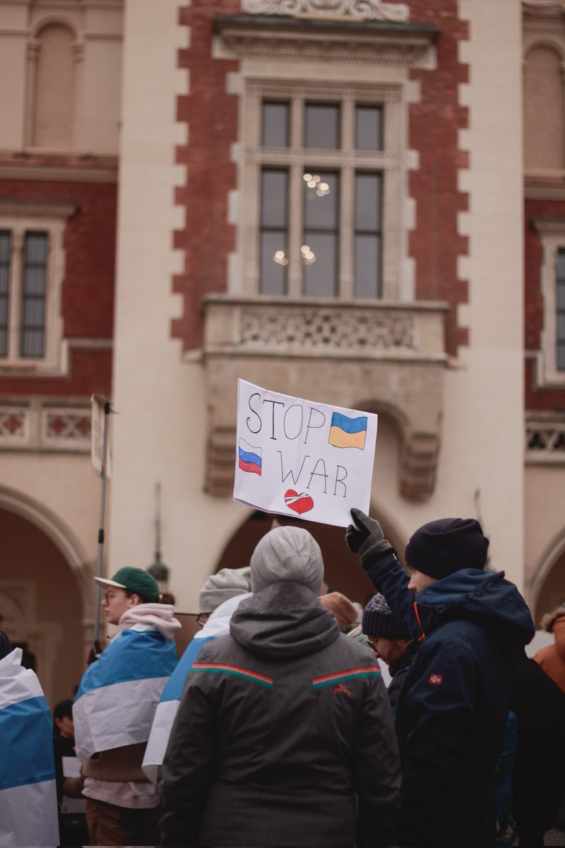 Elischunk1's tweet photo. #StopWar #StopWarInUkraine #Peace https://t.co/POkOPktHSM
