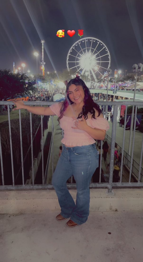 imthatbitchtina's tweet photo. #RODEOHOUSTON 🤟🏾🤩 #htown #tripleshit #ccc #ggg https://t.co/GVAitz1cYT