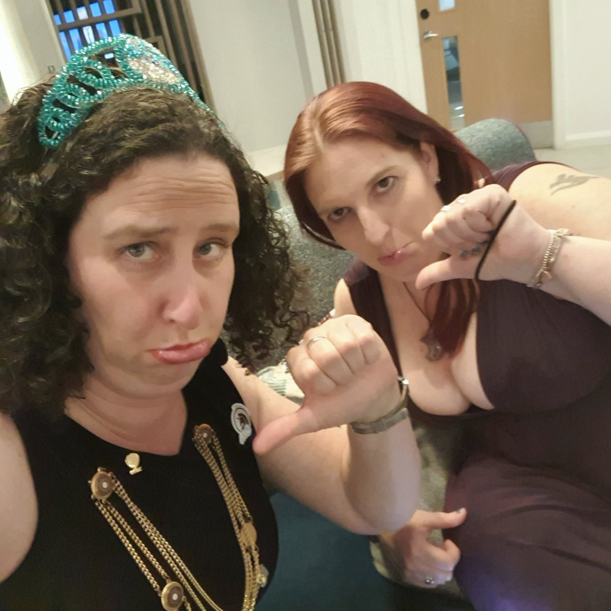 Great weekend in York for <a href="/RoundTableBI/">Round Table</a>, Paul Thompson's Knight's Kneesup 

It was an honour &amp; privilege to represent <a href="/ladiescircleGBI/">Ladies Circle GB&I</a> with National Secretary Ruth &amp; of course we were on the dance floor until the party ended 🥳💃

#GetInvolved #Always #RootedInCommunity