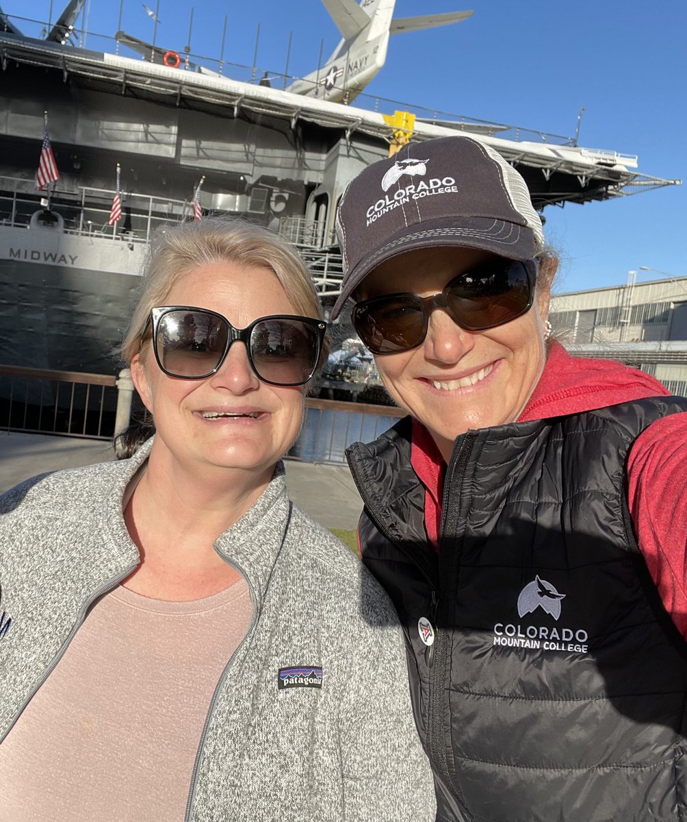 kpoast's tweet photo. Alright @CMCPresident and @AlisonRGriffin - now your just rubbing it in. ☀️🌞🕶 Jealous. And freezing. 🥶 @ACEducation #COHigherEd https://t.co/tcq8qkddsd