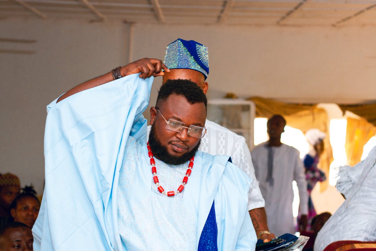 wizdom_jonathan's tweet image. Tomorrow is Monday, as you are taking #davidoreview take time and review my work too,
So you can tell me If i can make it to #NigerianIdol and let me know, am I clear or #DoWeHaveAProblem 
Your memories plug 😊